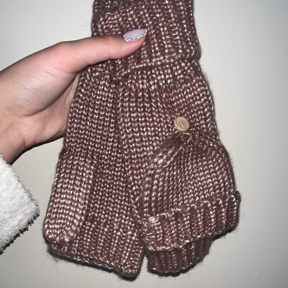 NWT Top It Off fingerless Mittens
